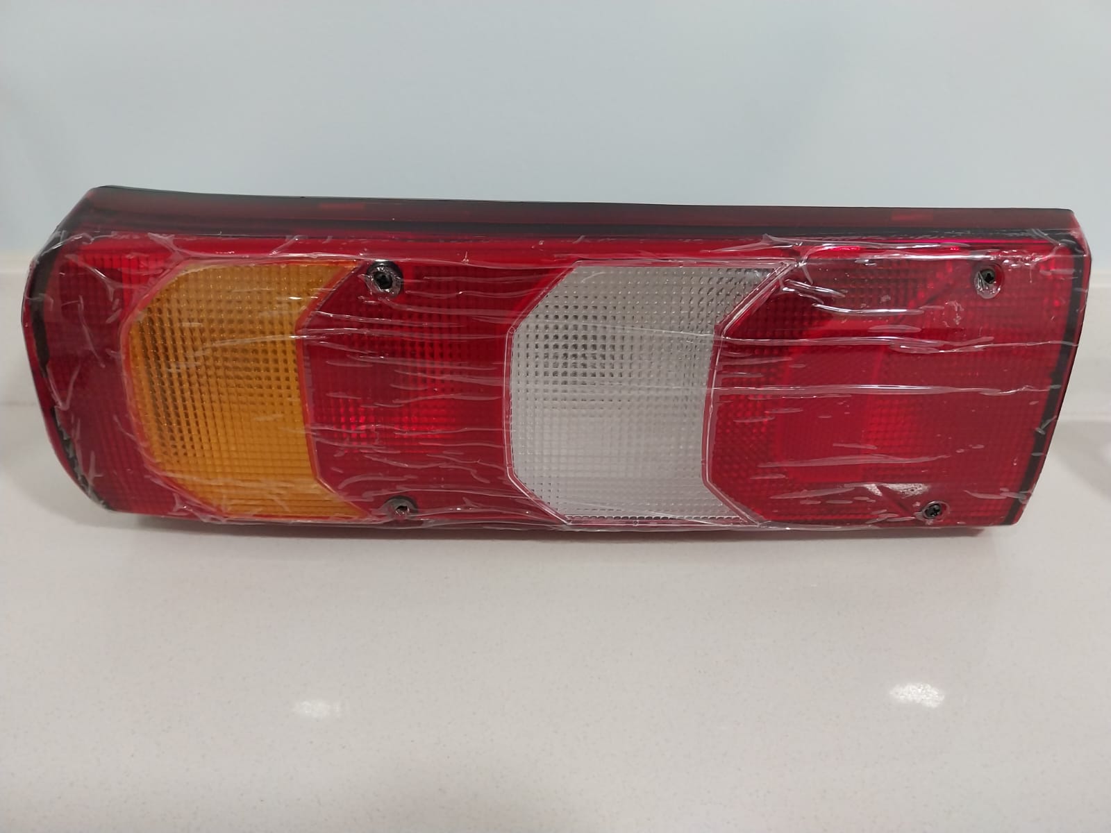 A0035441703 Foco Trasero Izquierdo con Luz Patente Mercedes Benz AROCS NEW ACTROS