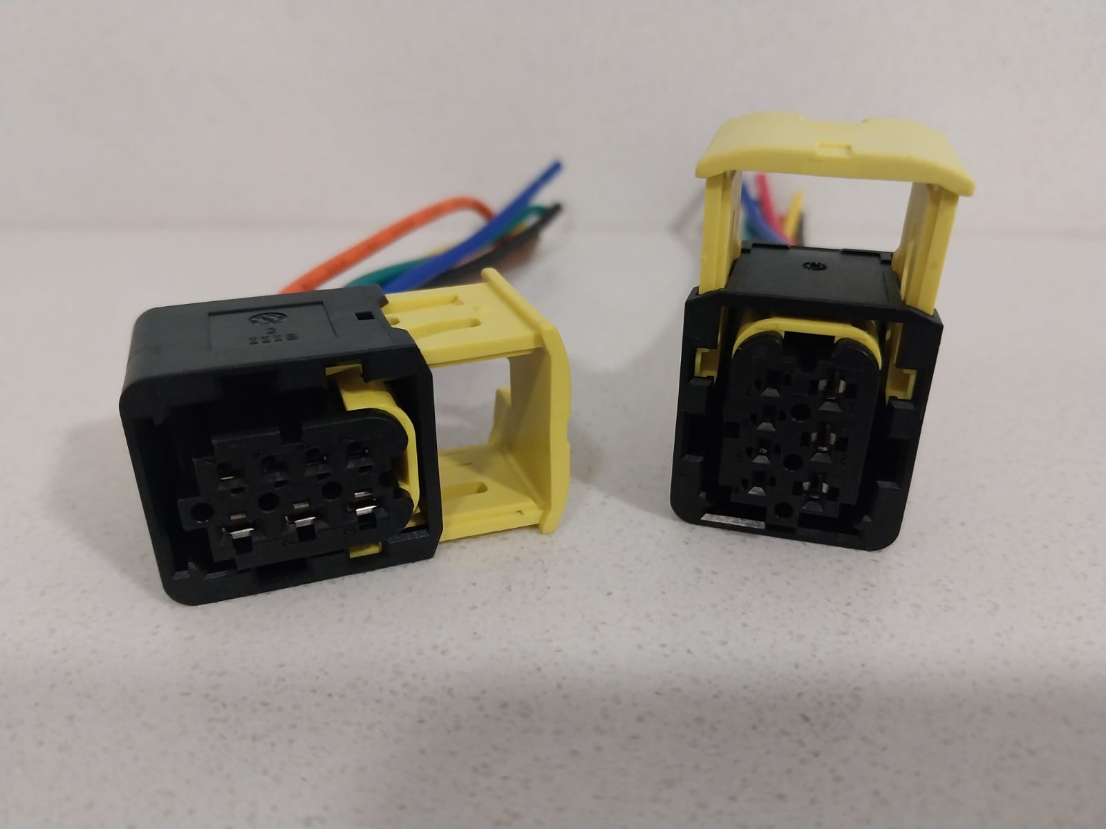 A0265451526 Conector 7 Polos Foco Trasero Mercedes Benz New Actros Accelo Axor Atego Compatible con Camión DAF